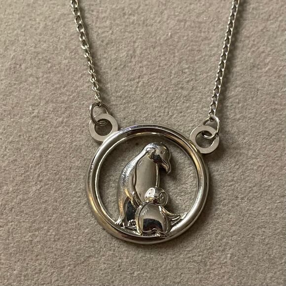 Penguin Mama and Baby Round Pendant Silver Tone Necklace - Picture 1 of 3